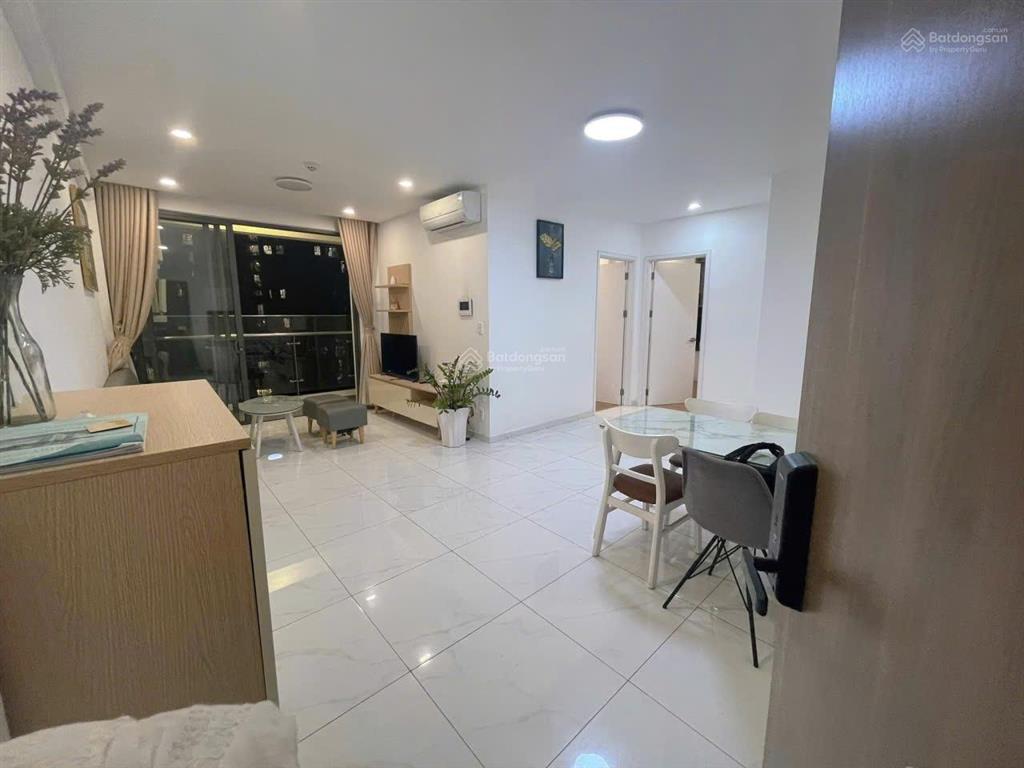 Trống sẵn  cho thuê dlusso 2pn góc dt 75m