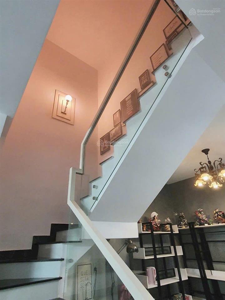 Bán gấp nhà để sang mỹ định cư bán gấp nhà đường gần phạm văn đồng giá 1 tỷ 790