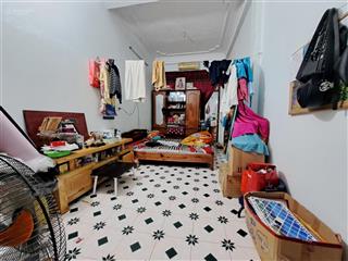 Nhà thoáng vĩnh viễn 3 bước ra ô tô tránh tại phùng khoang