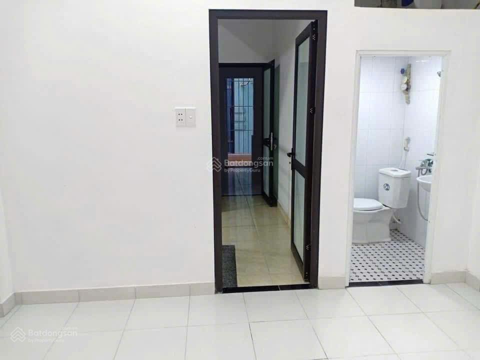Còn sót lại nàng hoa hậu phùng khoang, 6 tầng, 9 phòng có ô chờ thang máy