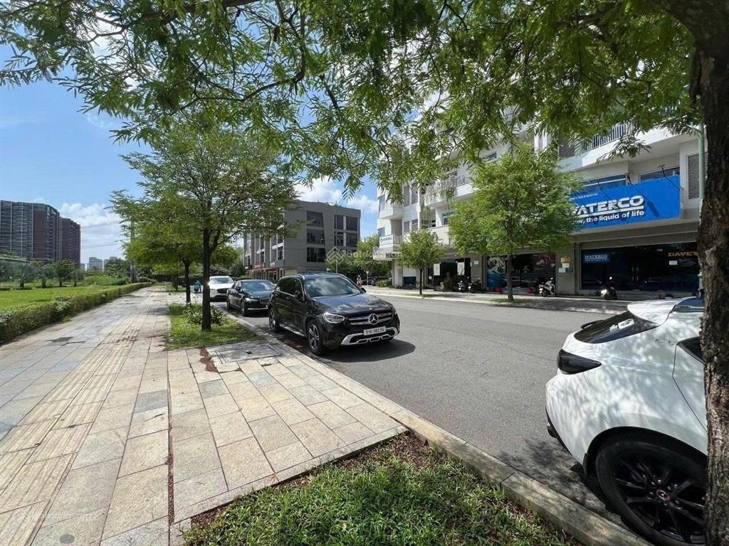 Cho thuê shophouse, nhà phố thương mại quận 2, khu lakeview thủ thiêm (mặt tiền n6nguyễn cơ thạch)