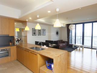 Bán căn góc 3pn golden park. 115m2, tầng đẹp, sẵn lót xe, sổ đỏ.  0972 433 ***