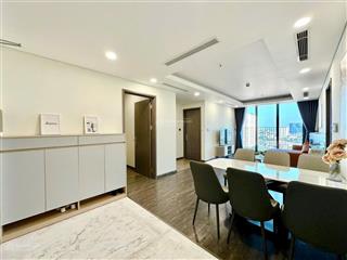 Chính chủ bán căn góc 3pn 106m2 the nine . full nt đẹp như hình. giá thỏa thuận.  0911,717,886