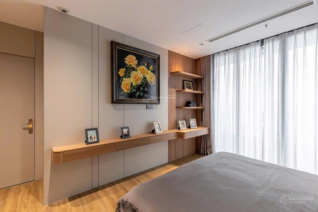 Căn hộ rộng đẹp golden park, cạnh công viên cầu giấy. giá 20tr/tháng.  0972 433 ***