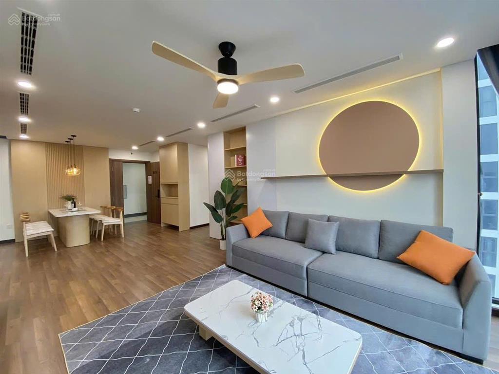 Căn hộ rộng đẹp golden park, cạnh công viên cầu giấy. giá 20tr/tháng.  0972 433 ***