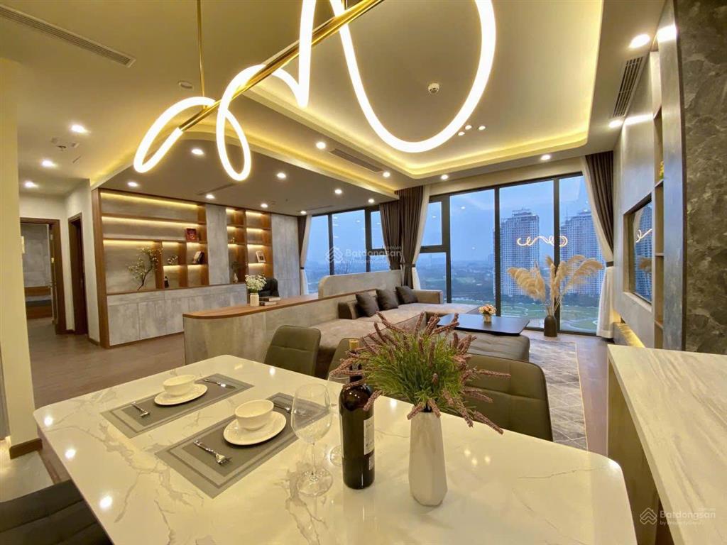 13 tỷ  128m2 sky park cầu giấy  căn góc 3pn 2vs, 3 logia, 1 kho.  0972 433 ***