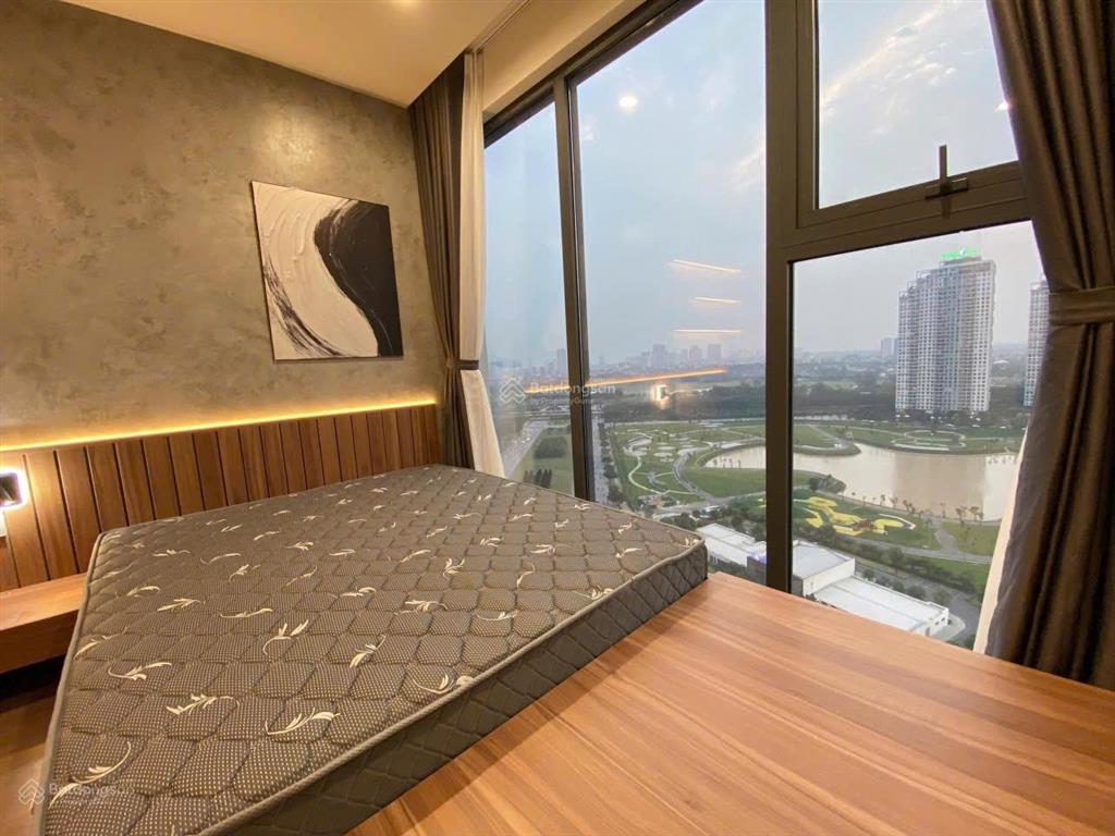 13 tỷ  128m2 sky park cầu giấy  căn góc 3pn 2vs, 3 logia, 1 kho.  0972 433 ***