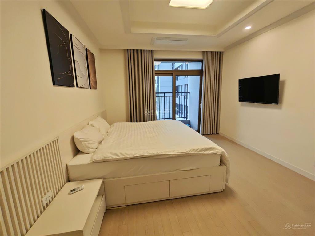 Siêu hot! n01  t1 căn góc 133m2 4pn 3wc view hồ, tầng trung đẹp, sẵn sổ, lót xe.  0972 433 ***