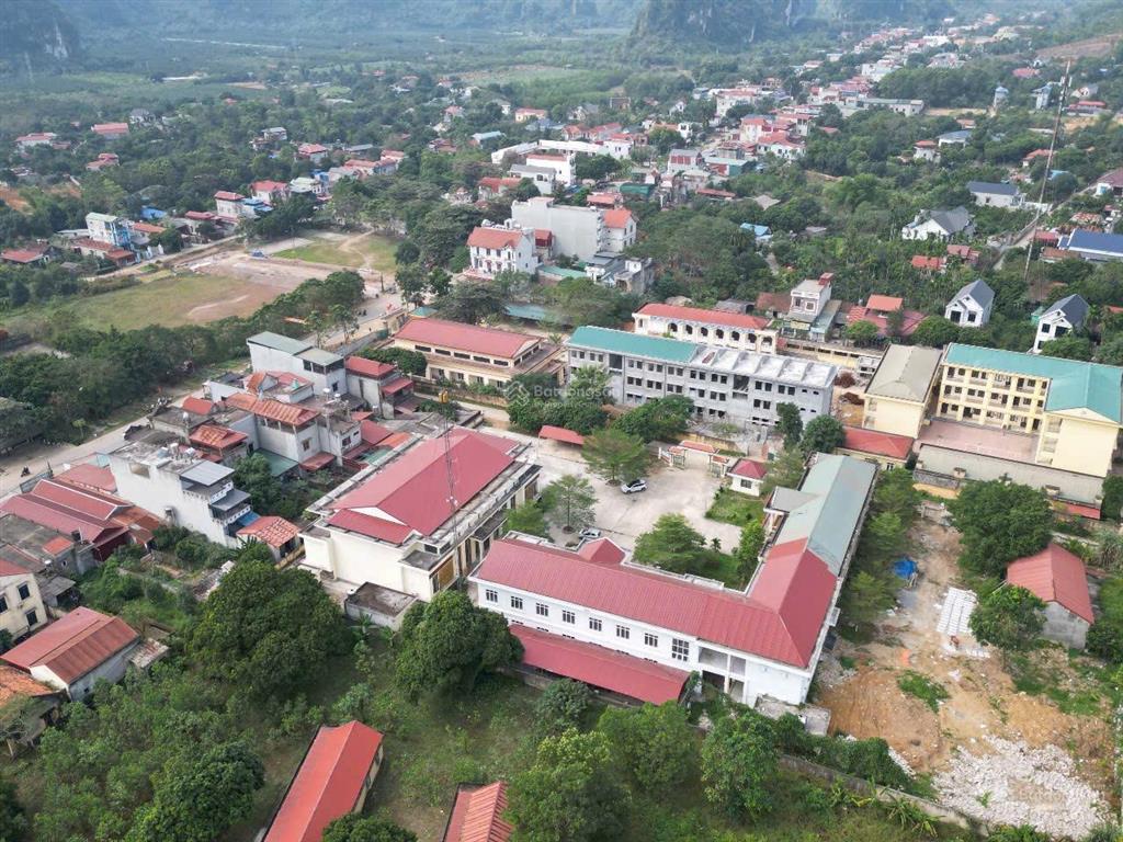 Cần bán đất thị trấn cạnh khu công nghiệp và khu đô thị nghỉ dưỡng, có thể đầu tư hay xây cho thuê