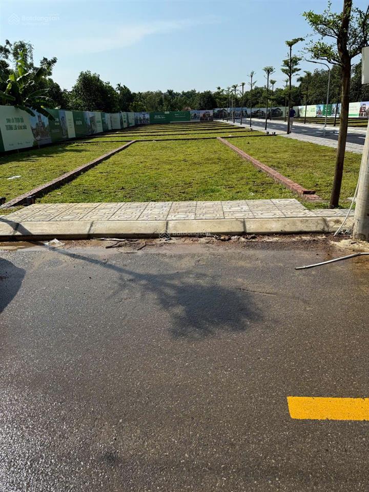 Cần bán lô đất ngay cổng trường đại học quốc gia có thể xây nhà trọ luôn