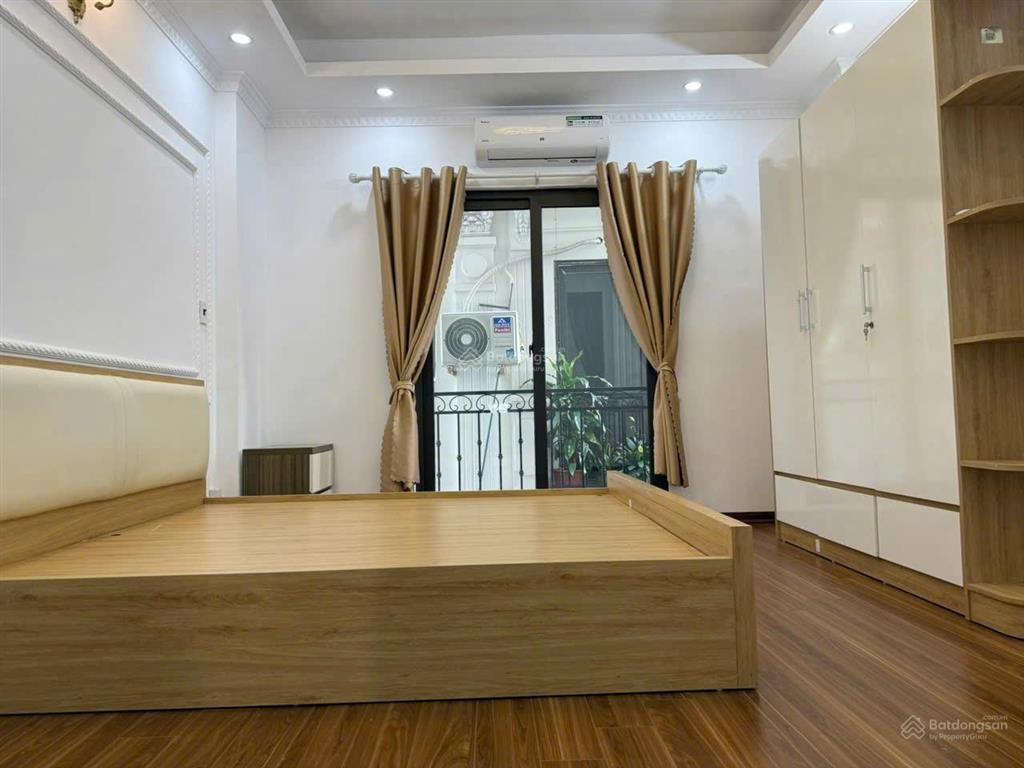 Bác lan chủ nhà nhờ bán nhà ngõ 634 kim giang, gi.á với 7,5 tỷ, 35m2, full nội thất