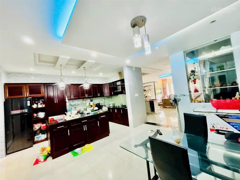 Khan hiếm! bán nhà góc 2mt hẻm 6m nguyễn văn đậu  bình thạnh, (5,9x16m) 4 tầng, chỉ 14,7 tỷ