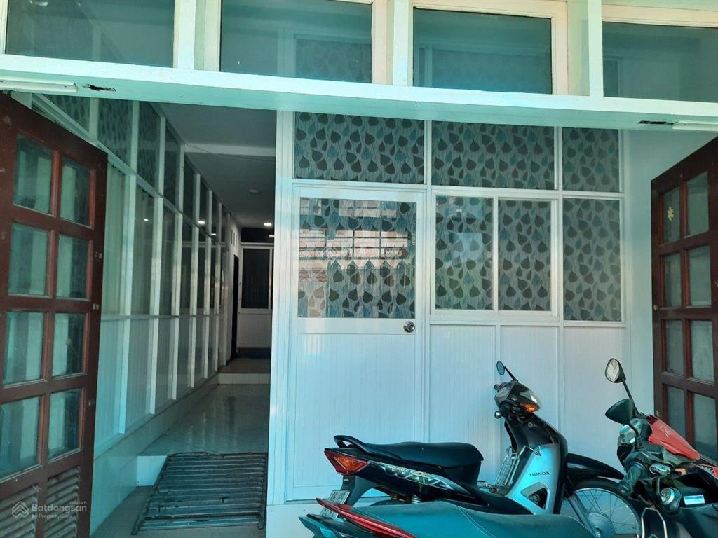 Giảm mạnh 4tỷ! bán nhà ngay cổng hutech hẻm 29 nguyễn gia trí, (6x18) 4tầng, 50tr/th, nhỉnh 20tỷ