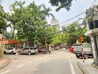 Siêu phẩm phân lô ngụy như kon tum  vỉa hè kinh doanh  view sân chơi cực hiếm