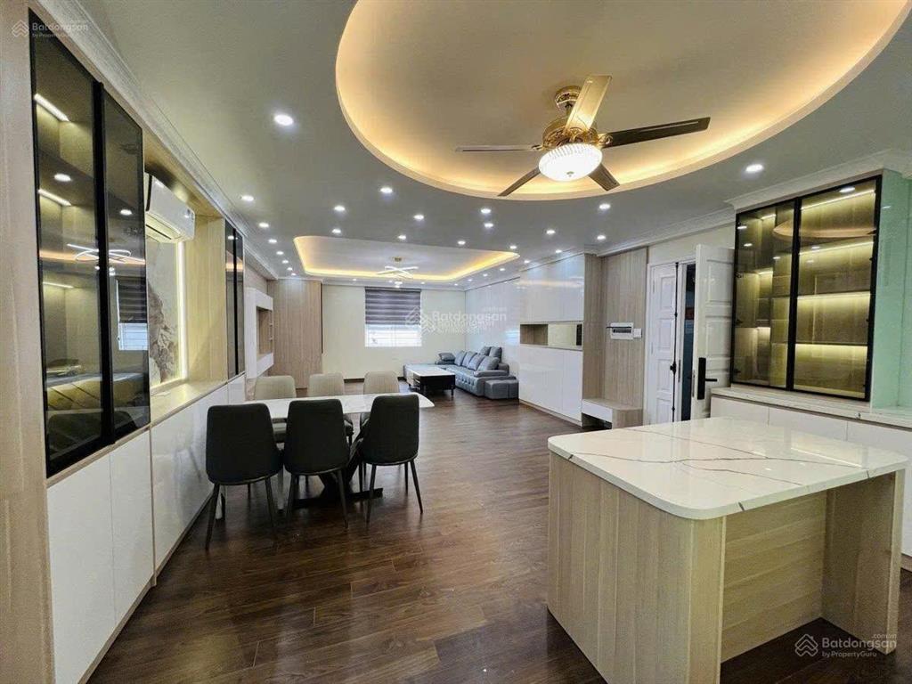 Hh2 bắc hà tố hữu  lô góc tầng cao  view đẹp  full nội thất xịn