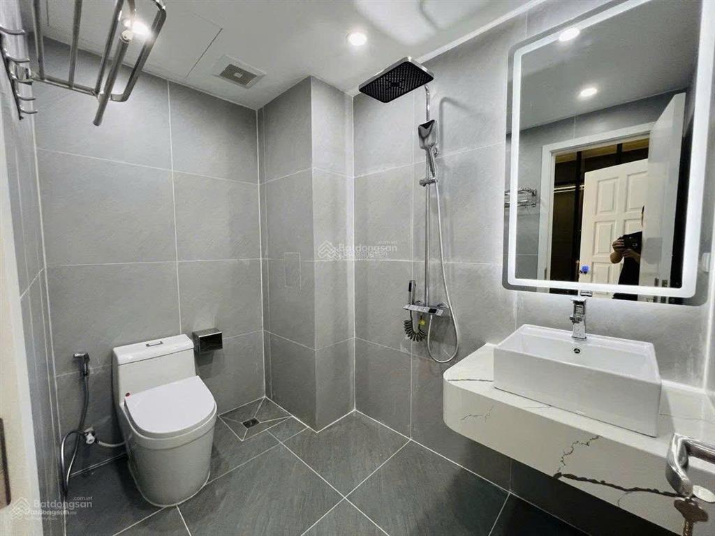 Hh2 bắc hà tố hữu  lô góc tầng cao  view đẹp  full nội thất xịn