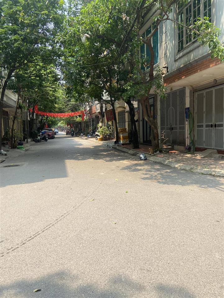 Phân lô ô tô kinh doanh chiến thắng, văn quán, dt= 40m2, 5 tầng, giá 10tỷ, giá đầu tư