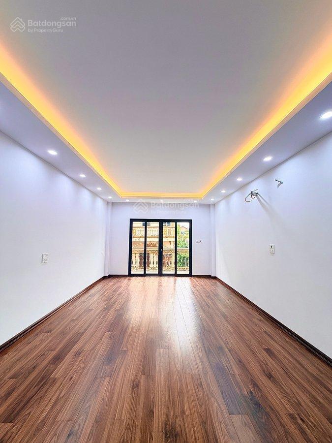 Chỉ hơn 6 tỷ  nhà đẹp mậu lương  5 tầng mới cứng  ngõ ô tô đỗ cửa