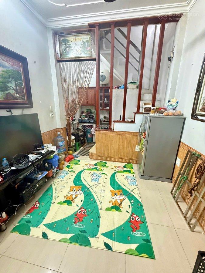Tiềm năng x3 tài sản  cách 10m ra mặt phố đang mở rộng  ô tô vào nhà  ngõ thông. giá chỉ 8,6 tỷ