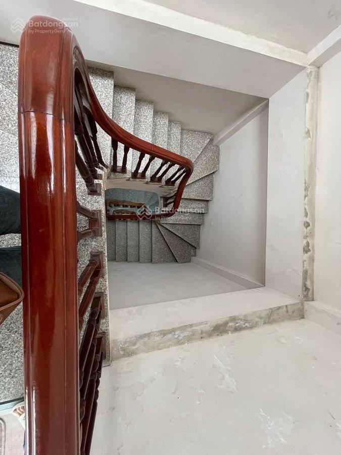 Chủ gấp bán  giảm ngay 1.5 tỷ  nhà mặt phố
văn quán5 tầng kinh doanh đỉnh ô tô tránh, 2 mặt thoá