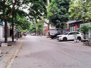 Liền kề văn phú thang máy chạy êm du, kinh doanh, dt=90m, 5 tầng giá 25tỷ.