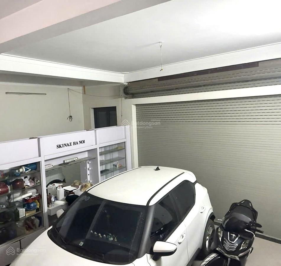 Mặt phố lý thường kiệt  giá ngộp hiếm có trong khu vực  nhà xây 5 tầng mới đẹp  thửa đất nở hậu