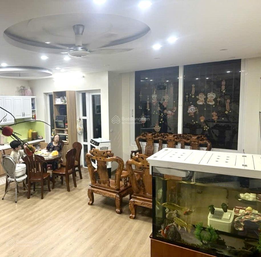 Mặt phố lý thường kiệt  giá ngộp hiếm có trong khu vực  nhà xây 5 tầng mới đẹp  thửa đất nở hậu