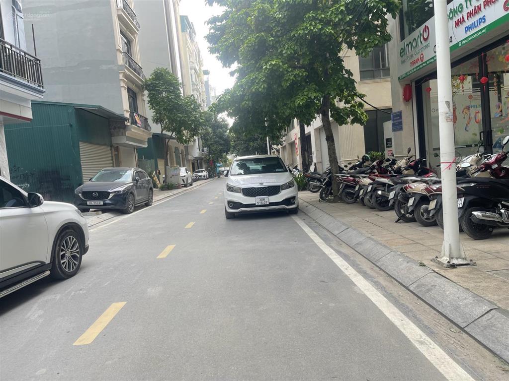 Bán mảnh đất kinh doanh,đường trước nhà 2 ô tô, đông la, hoài đức hà nội , dt=30m, mt 4 giá 3,95tỷ.