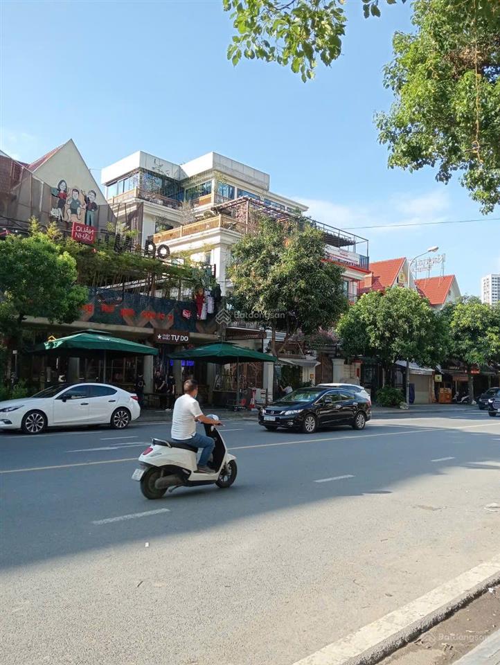 Siêu phẩm tòa nhà 7 tầng thang máy  diện tích 130m²  kinh doanh đỉnh cao