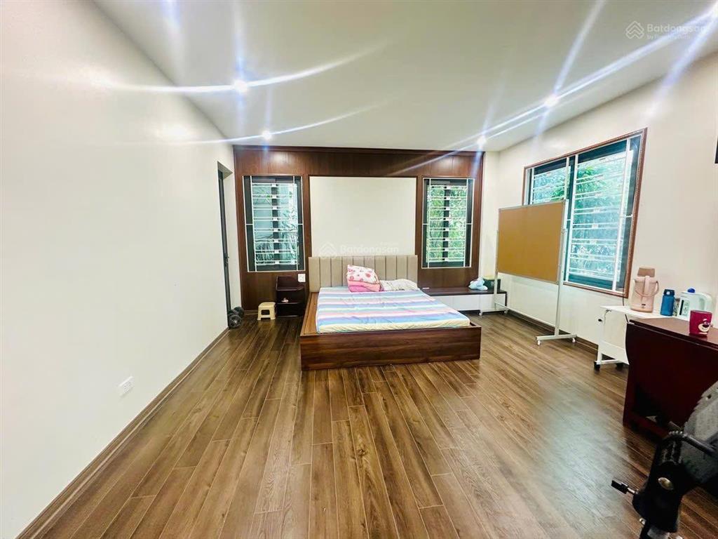 Biệt thự đẳng cấp khu đội nhân  view công viên  an ninh 24/7  không gian sống lý tưởng