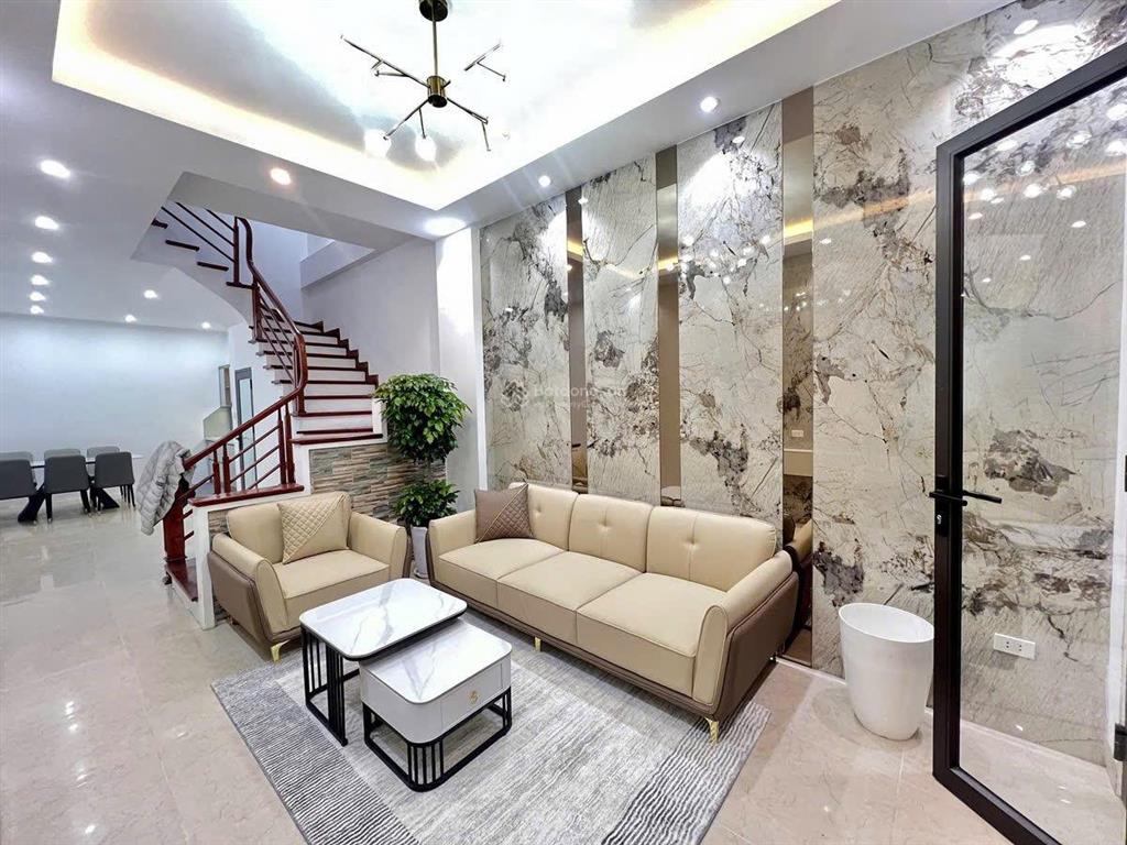Đầu tư hay ở đều đẹp  nhà 4 tầng, 3 phòng ngủ  vạn phúc, gần phố lụa, chỉ xách vali về ở