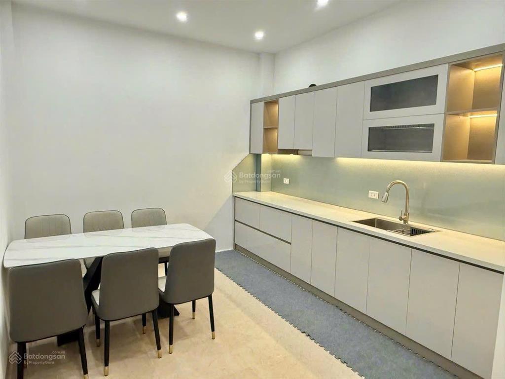 Đầu tư hay ở đều đẹp  nhà 4 tầng, 3 phòng ngủ  vạn phúc, gần phố lụa, chỉ xách vali về ở