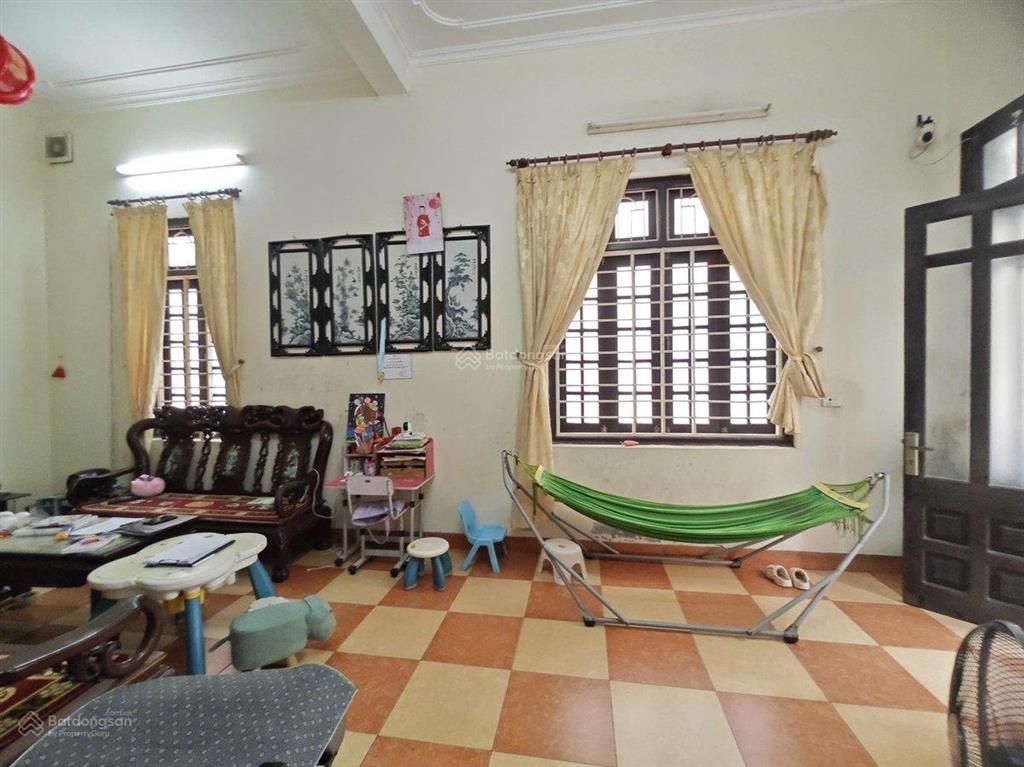 Nhà dân xây phan đình giót, la khê hà đông, ô tô đỗ cửa dt= 80m2, 3 tầng, mt 12m, giá 10 tỷ, lô góc
