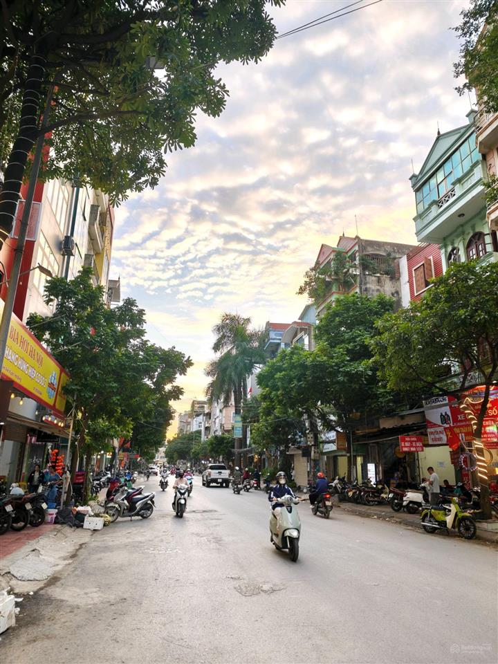 Nhà mặt phố kinh doanh bấp chấp đẹp nhì hà đông dt= 50m2 5 tầng giá 16 tỷ. phố ngô thì nhậm