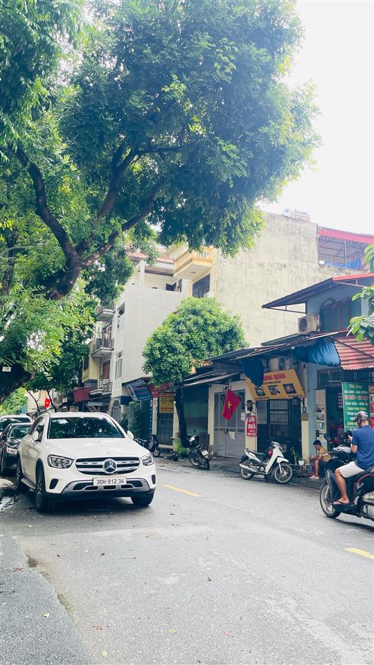 Nhà mặt phố bạch thái bưởi phường văn quán hà đông, dt= 48m2 giá 10,2tỷ