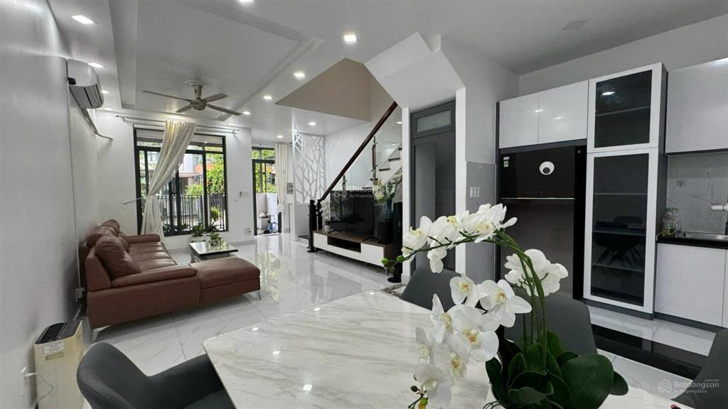 Bán bt siêu hot tại lavila kiến á  nhà bè, 201m2 nhà full nội thất đẹp sang trọng