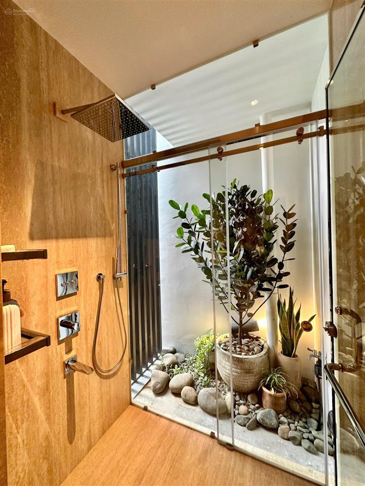 Cho thuê penthouse the antonia, 150 triệu, 293m2, 4pn, 3wc, đầy đủ nội thất