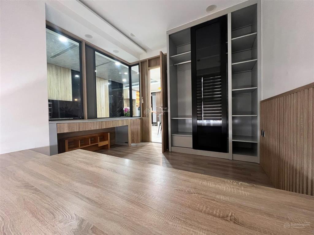Cho thuê cc midtown phú mỹ hưng m7, giá cực tốt 28 triệu, 82m2, 2pn, 2wc, q7, hcm