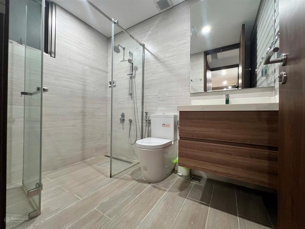 Cho thuê cc midtown phú mỹ hưng m7, giá cực tốt 28 triệu, 82m2, 2pn, 2wc, q7, hcm