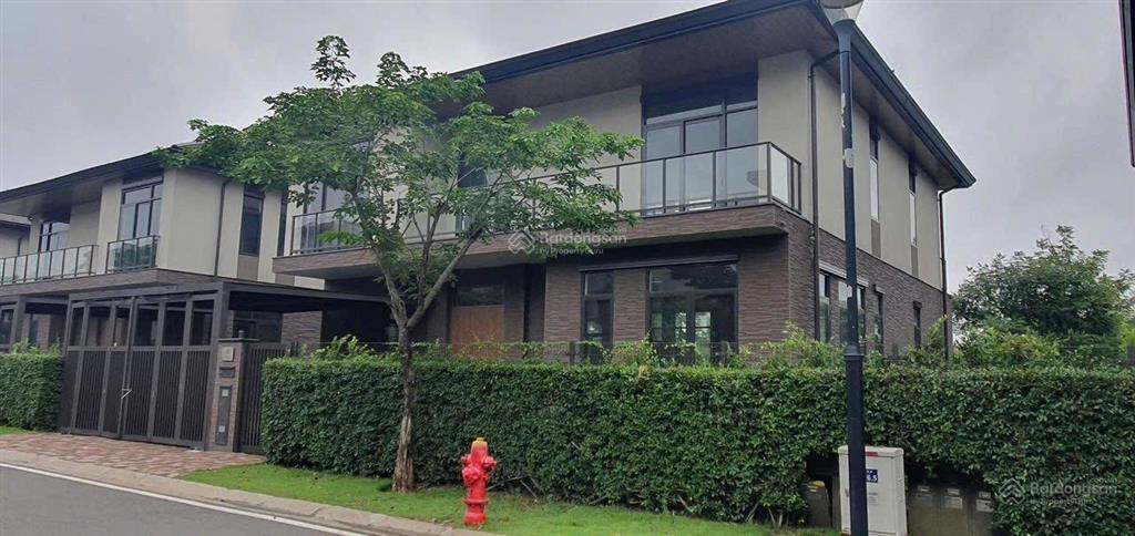Bán lỗ hơn 2 tỷ dinh thự view sông đẹp khu đô thị waterpoint, 17 tỷ, 570m2, bến lức, long an
