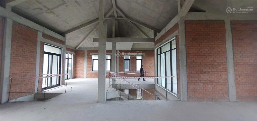 Bán lỗ hơn 2 tỷ dinh thự view sông đẹp khu đô thị waterpoint, 17 tỷ, 570m2, bến lức, long an