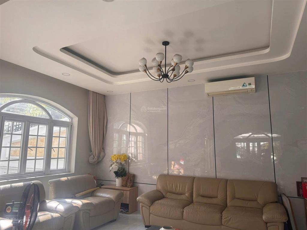 Cần tiền bán gấp căn bt cityland sát bên pmh dt sd 690m2 tại cityland riverside, giá 52 tỷ vnd