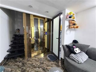 Nhà đẹp đống đa diện tích 4.1m², 4 tầng. gía 9.8 tỷ mt 3.5 full nội thất. tiện ích bạt ngàn