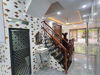 Mặt tiền kinh doanh cao lỗ 4 tầng 9pn 9wc sổ vuông hoàn công đủ, đường xe tải quay đầu nhỉnh 16tỷ