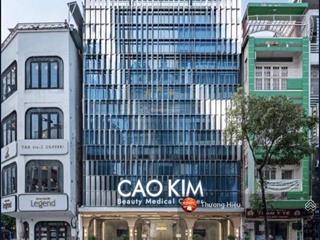 Bán nhà mặt tiền ngay cách mạng tháng 8, quận 3  dt 12x22m 5 tầng  hđt 200 tr/th  giá 100 tỷ