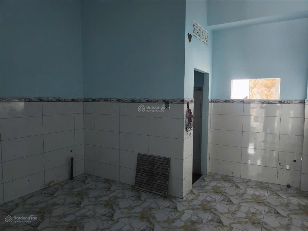 Bán nhà mặt tiền 4x28m. chính chủ. hóc môn