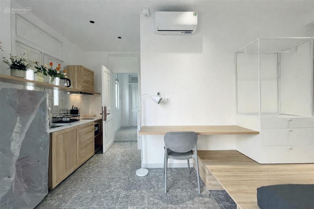 Cho thuê căn hộ ban công full nội thất gần lương định của, gần cầu bason, trần não, new city
