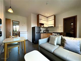 Cho thuê căn hộ 1pn ban công full nội thất cao cấp ở quốc hương gần cầu sài gòn trần não  ít phí