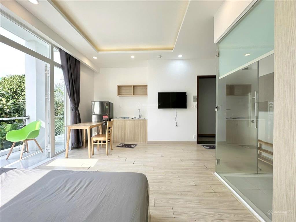 Cho thuê căn hộ ban công full nội thất ở trần não gần cầu sài gòn bason sala đảo kim cương metro