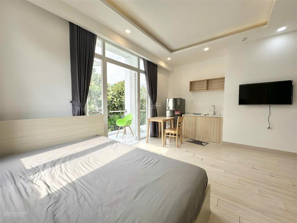 Cho thuê căn hộ ban công full nội thất ở trần não gần cầu sài gòn bason sala đảo kim cương metro